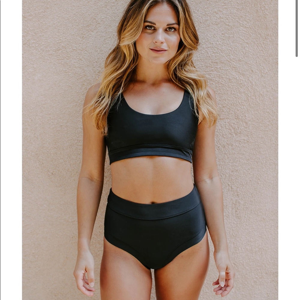 NWT LDLA Malibu Bikini Set